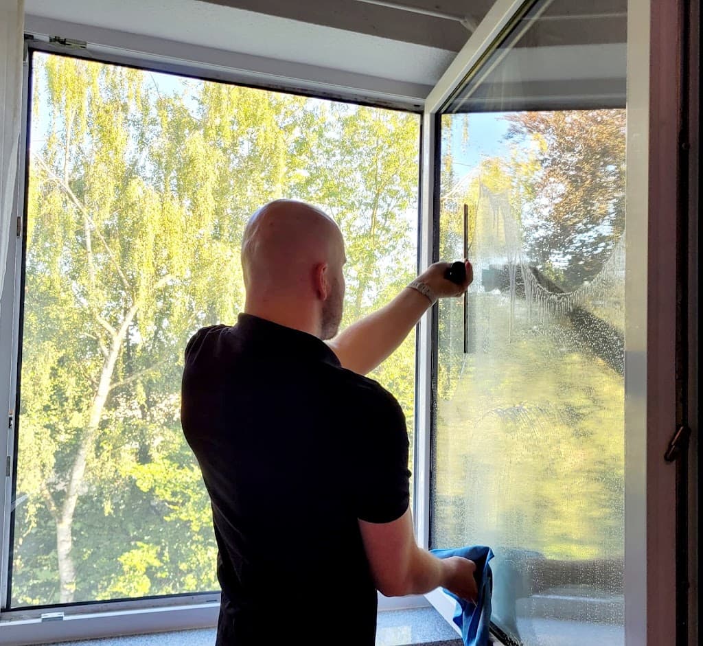 Fensterreinigung Klein