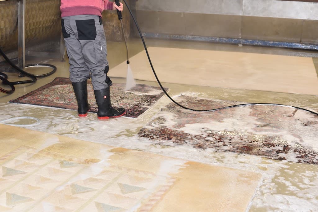 Orientteppich Castell Teppichreinigung Teppichreparatur
