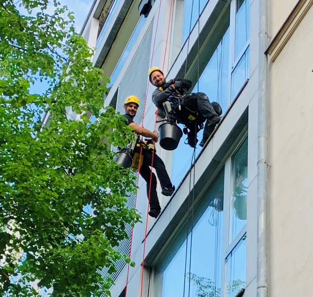 Fensterputzer Berlin.de (Benthin Gebäudeservice GmbH)