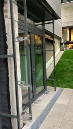 Klare Fenster Vertreibt Gespenster - Gebäudereinigung & Co — Kundenfoto