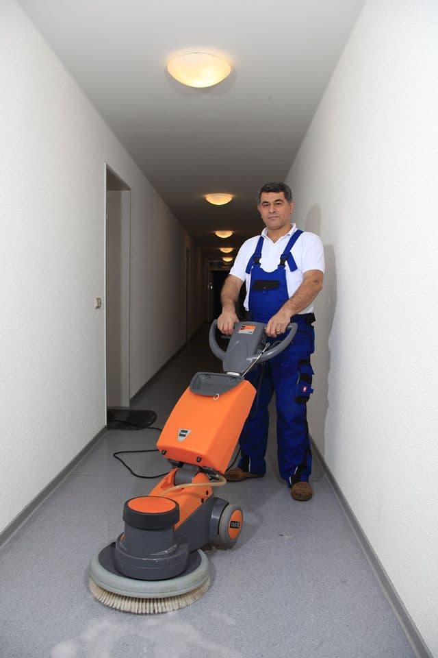 Gebäudereinigung Deve