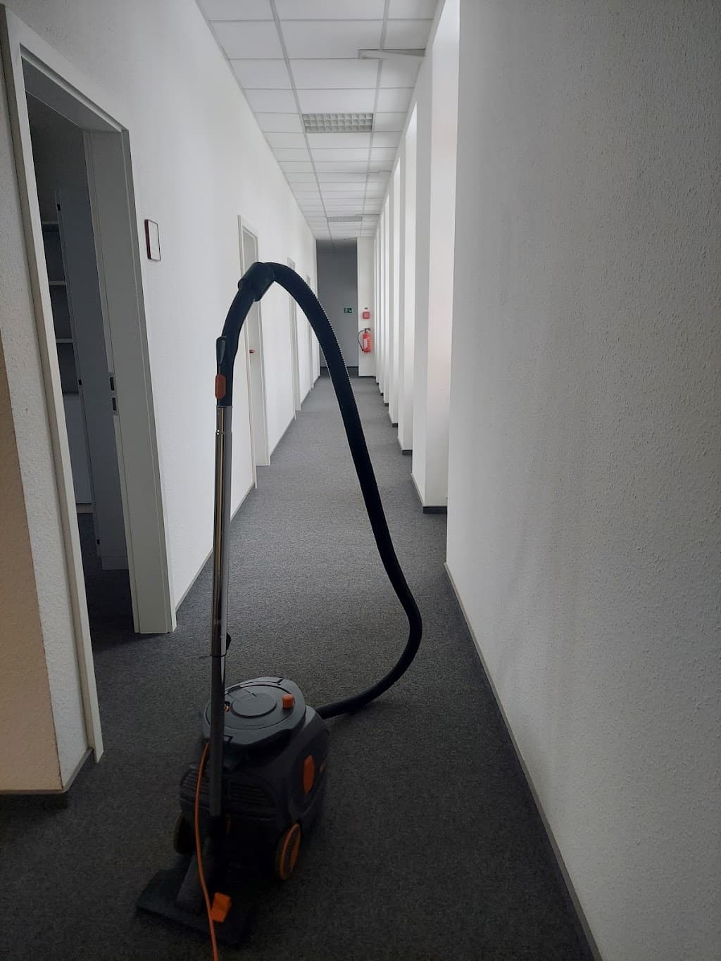 M&A Immobilienreinigung Magdeburg - Hausmeisterservice & Büroreinigung